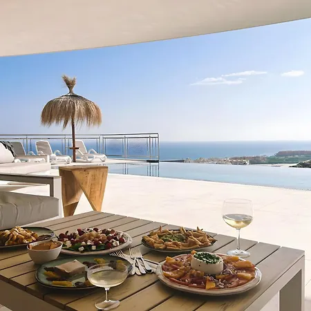 Andaluz Getaway Villa *